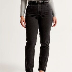 Black High Rise 90s Relaxed Jeans (size 14/32) - Abercrombie & Fitch